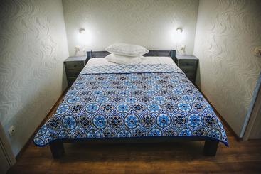 Alina Hotel & Hostel