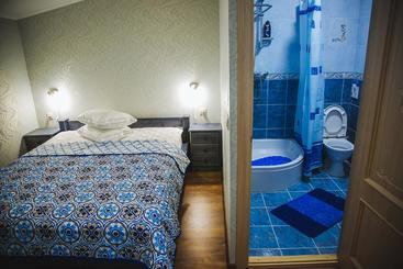 Alina Hotel & Hostel