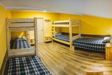 Alina Hotel & Hostel