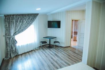 Alina Hotel & Hostel