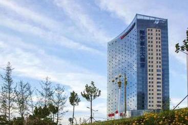 هتل Howard Johnson Xiangyu Plaza Linyi