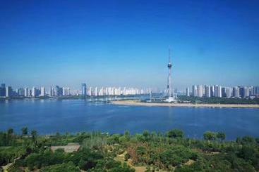هتل Howard Johnson Xiangyu Plaza Linyi