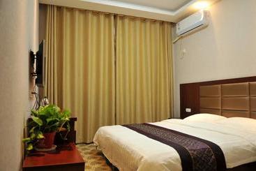 هتل Xianyang Airport Changle Business Inn