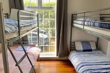 O Hostel