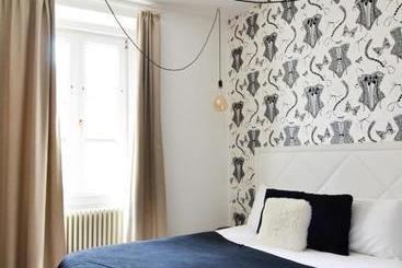 تختخواب و صبحانه Lainez Rooms & Suites