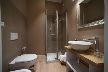 تختخواب و صبحانه Lainez Rooms & Suites
