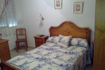 هاستل Hostal Asensio Nijar