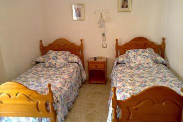 هاستل Hostal Asensio Nijar
