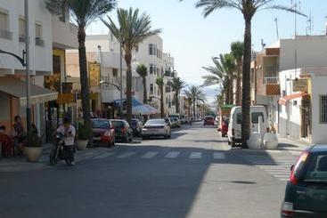 هاستل Hostal Asensio Nijar