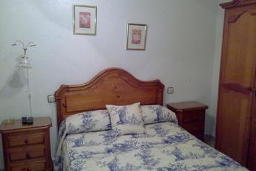 هاستل Hostal Asensio Nijar