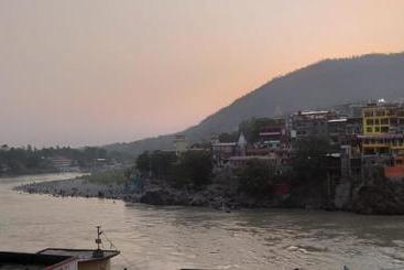 هتل Surya Laxman Jhula