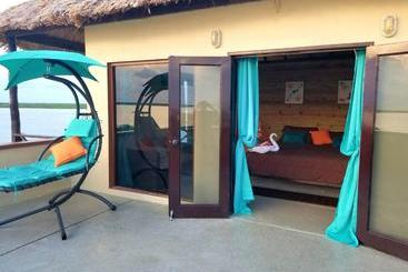 هتل Lina Point Belize Overwater Resort