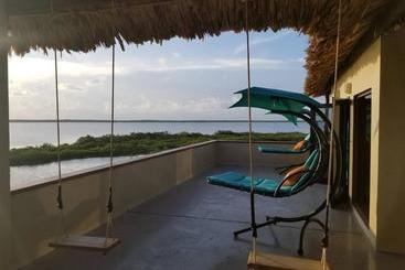 هتل Lina Point Belize Overwater Resort