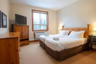 אתר נופש Timberline Lodges By Fernie Lodging Co