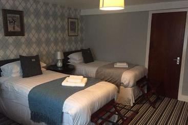 تختخواب و صبحانه Keeru S Guest House