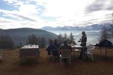 Rifugio Alpino L Ermitage  Hostel