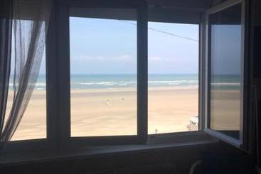 مبيت وإفطار Les Chambres D'hôtes De La Mer