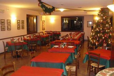 هتل Albergo Ristorante Sciatori