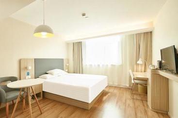 هتل Hanting  Xi An Fengdong Xincheng Houweizhai