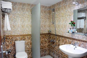 هتل Safari House Suite