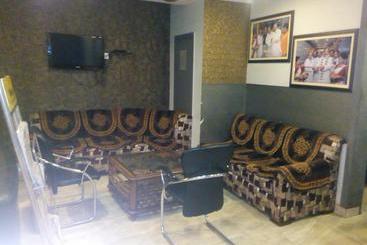 هتل Shivam Inn