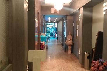 هتل Shivam Inn