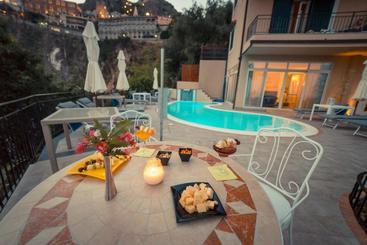 هتل Meridiana  Taormina