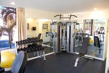 Alcazar Resort- Gay Mens Resort