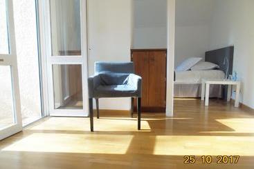 تختخواب و صبحانه La Suite Saint Jean  Chalon Sur Saône