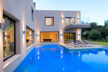 Luxury Villa Eve