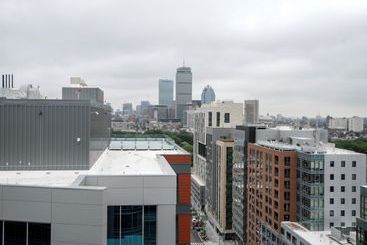Global Luxury Suites At Fenway