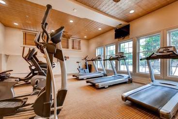 Global Luxury Suites At Forrestal