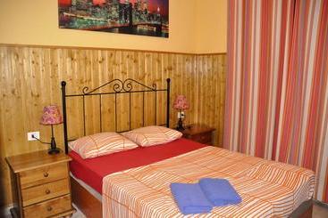 Red Star Surf   Hostel