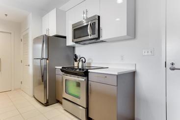Global Luxury Suites At Kendall East