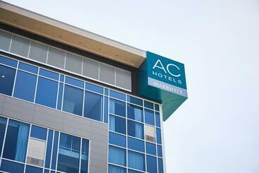 Ac Hotel By Marriott Minneapolis West End