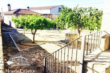 Hotel Rural Montecristo