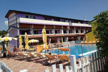 هتل Villaggio Margherita