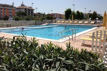 هتل Villaggio Margherita