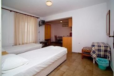 هتل Kardamena Holidays Apartments