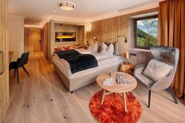 Отель Lunaris Wellnessresort