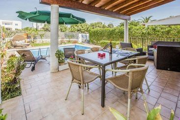 Villa Hector