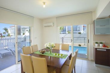 Athina Villa 8