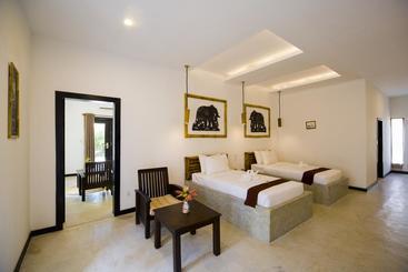 هتل Asarita Angkor Resort & Spa