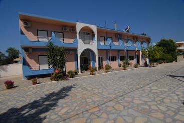 هتل Golden Beach
