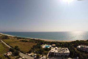 هتل Golden Beach