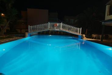 هتل Villa Cielo