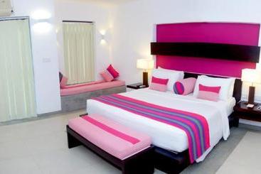 هتل Ranna 212 Beach Resort
