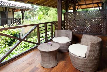 هتل Ranna 212 Beach Resort