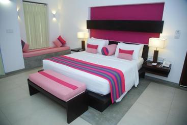 هتل Ranna 212 Beach Resort