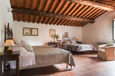تختخواب و صبحانه Borgo Gallinaio